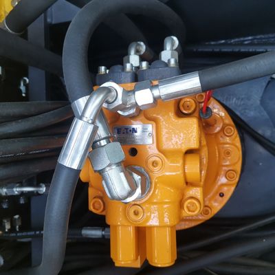 4WD Mini Kazıcı Makinesi 0.6m3 Kovalı Küçük Ekskavatör Makinesi