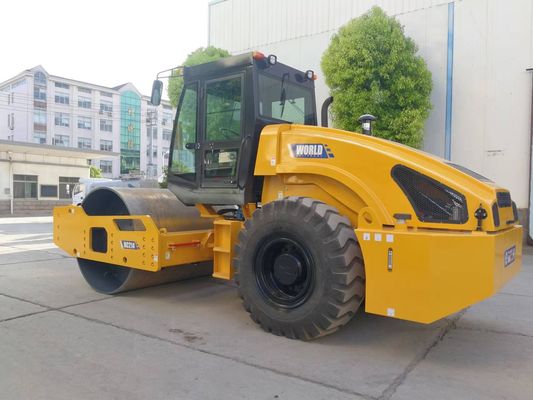 Çift Tamburlu Vibrasyonlu Yol Silindiri Ağır Hizmet Vibrasyonlu Silindirin Arkasında Yürümek