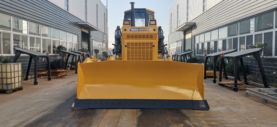 Her Tarafta 38 Palet Pabuçlu 560mm Paletli Tip Traktör Buldozer 100hp 165HP 220HP 320HP