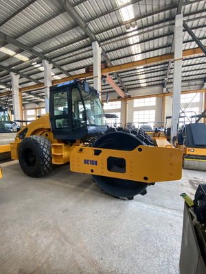 Cummins 4BTA3.9-C125 Motoru ile 1500mm Davul titreşimli yol rulo