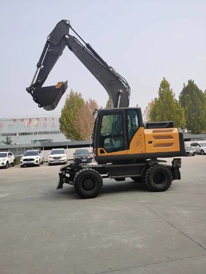 92 KW Motor Tekerlekli Mini Kazı Makinesi Max. Kazma Yarıçapı 8000MM 9.00-20/8 Lastikler