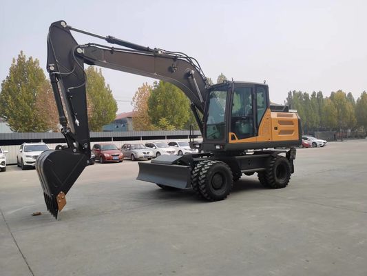 92 KW Motor Tekerlekli Mini Kazı Makinesi Max. Kazma Yarıçapı 8000MM 9.00-20/8 Lastikler