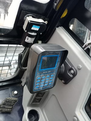 Her tarafında 1 üst silindirli kazıcı Hidrolik sürünen kazıcı