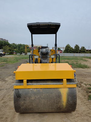 Tek çelik tek tekerlekli titreşimli rulo 4 ton 4.5 ton 5 ton yol inşaat makineleri mini kompaktör